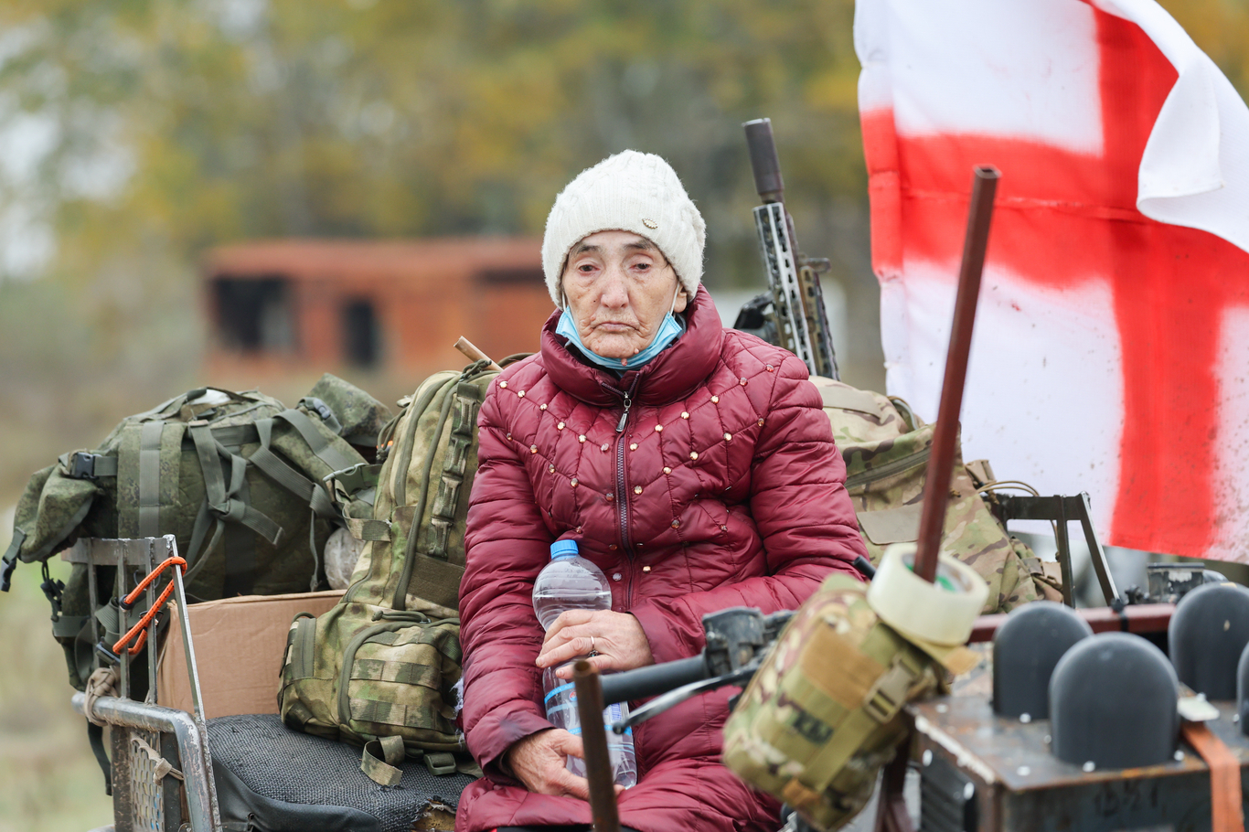 Эвакуированная местная жительница. Херсонская область, Украина. 27 октября 2026 года. Фото: Алексей Коновалов / ТАСС / ZUMA Press / Scanpix / LETA