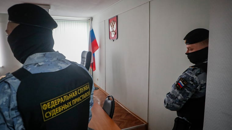 Студентов вызвали в суд