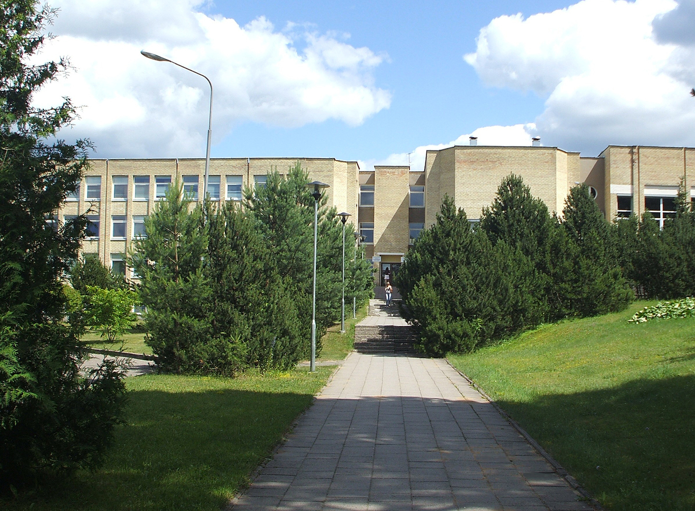 A EHU building in Vilnius, 2008. Photo: Telman Masliukou / Wikimedia