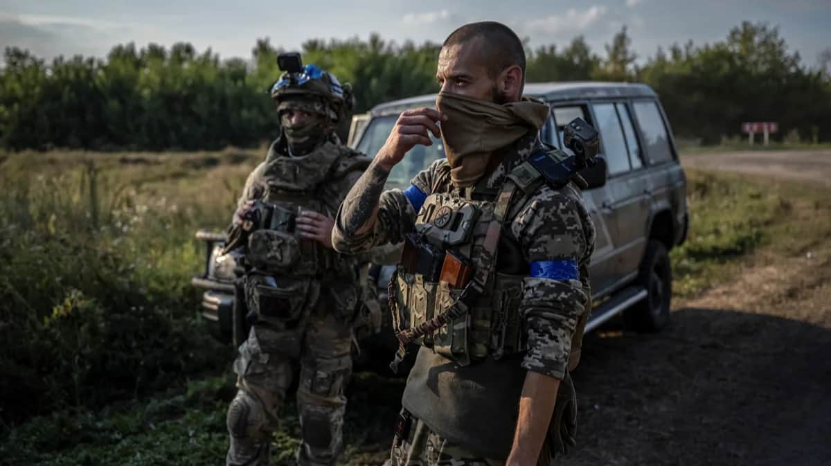 Украинские военнослужащие недалеко от границы с Россией в Сумской области, 16 августа 2024 года. Фото: Вячеслав Ратынский / Reuters / Scanpix / LETA