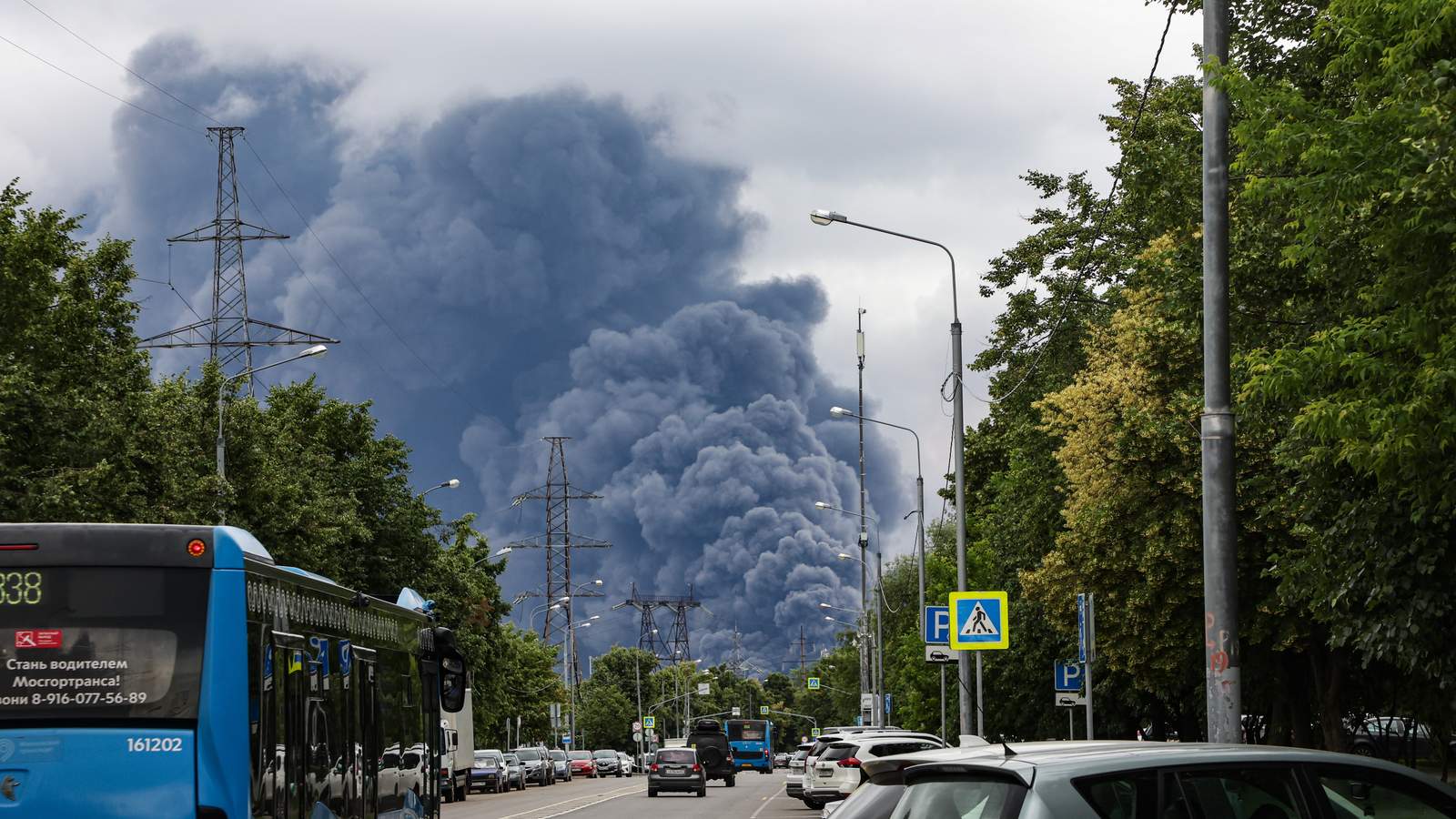 Пожар на Московском НПЗ. Фото: Stringer / EPA
