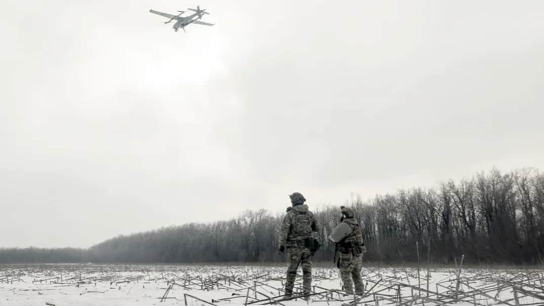 <span id="s0mxqp8nd">Ukrainian servicemen launch a drone for aerial reconnaissance near the frontline in Ukraine’s eastern Donetsk region, 23 January 2026. Photo: EPA / Oleg Movchaniuk</span>