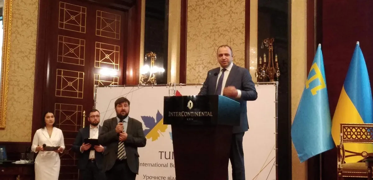 Рустем Умеров во время открытия международной бизнес Ассоциации крымскотатарских предпринимателей. Киев, 2020 год. Фото: Facebook