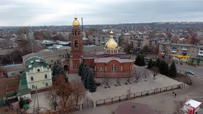 Александро-Невский кафедральный собор в Славянске. Фото: <a href="https://ru.wikipedia.org/wiki/%D0%90%D0%BB%D0%B5%D0%BA%D1%81%D0%B0%D0%BD%D0%B4%D1%80%D0%BE-%D0%9D%D0%B5%D0%B2%D1%81%D0%BA%D0%B8%D0%B9_%D1%81%D0%BE%D0%B1%D0%BE%D1%80_(%D0%A1%D0%BB%D0%B0%D0%B2%D1%8F%D0%BD%D1%81%D0%BA)">Wikimedia Commons</a>
