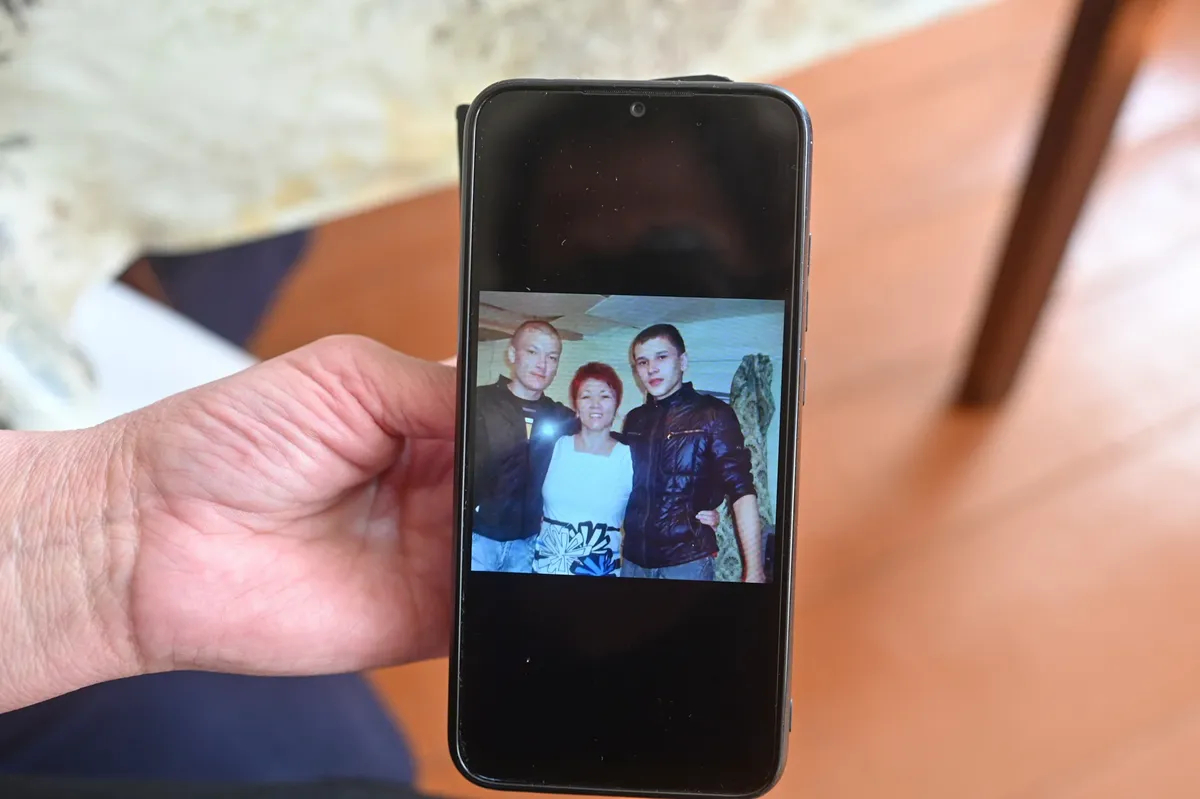 Nurzia and her sons. Photo: Yevgeny Kulikov