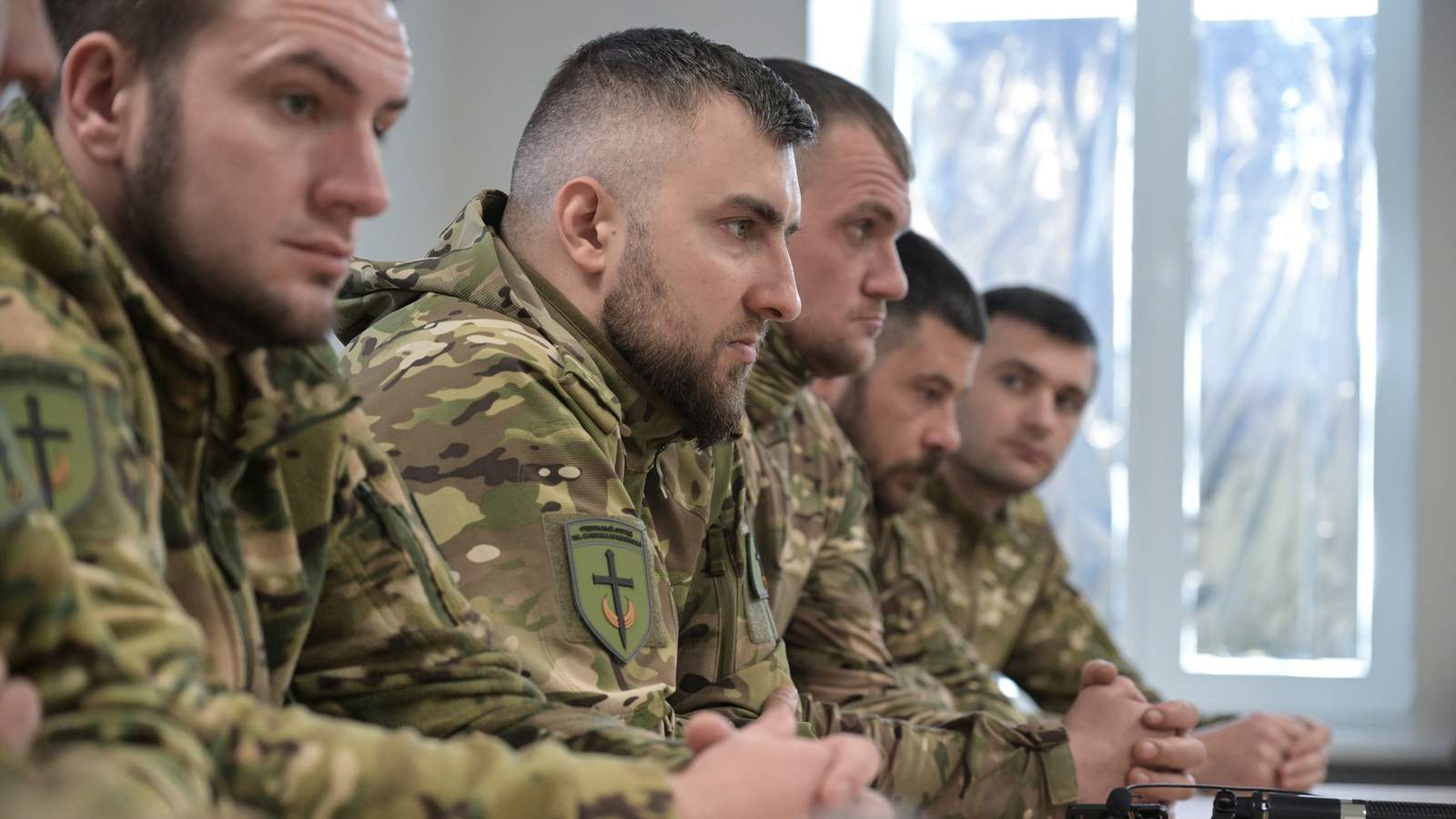 Военнослужащие добровольческого отряда имени Максима Кривоноса на встрече с журналистами. Запорожская область, Украина. 20 марта 2025 года. Фото: Константин Михальчевский / Спутник / Profimedia<br>