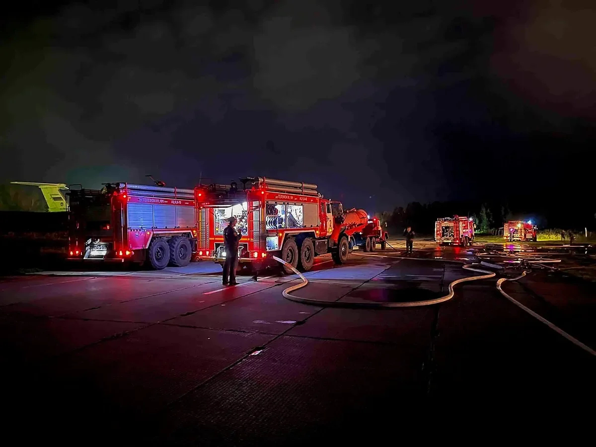 Fire trucks near the Pskov airport in the early hours of 30 August. Photo: EPA-EFE / GOVERNOR OF PSKOV REGION