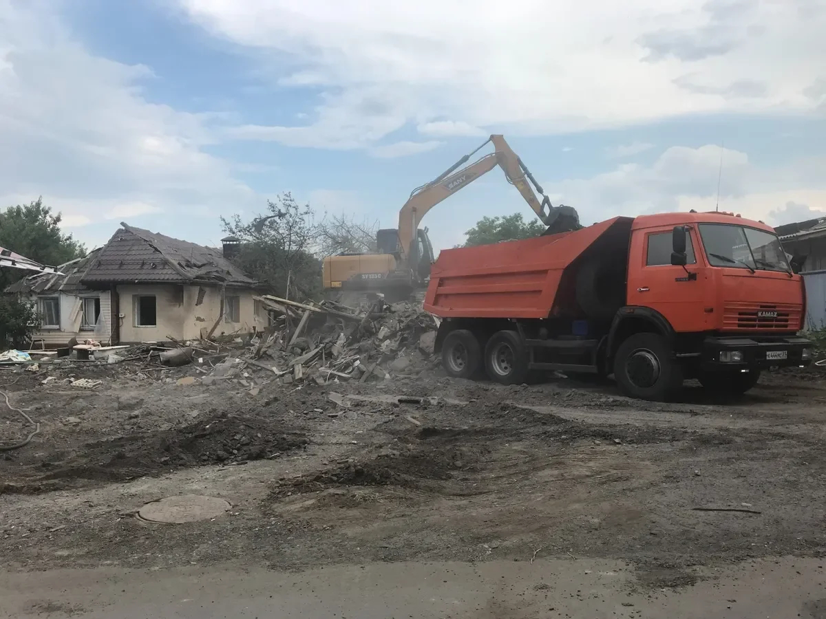 Demolished houses. Photo: Irina Tumakova