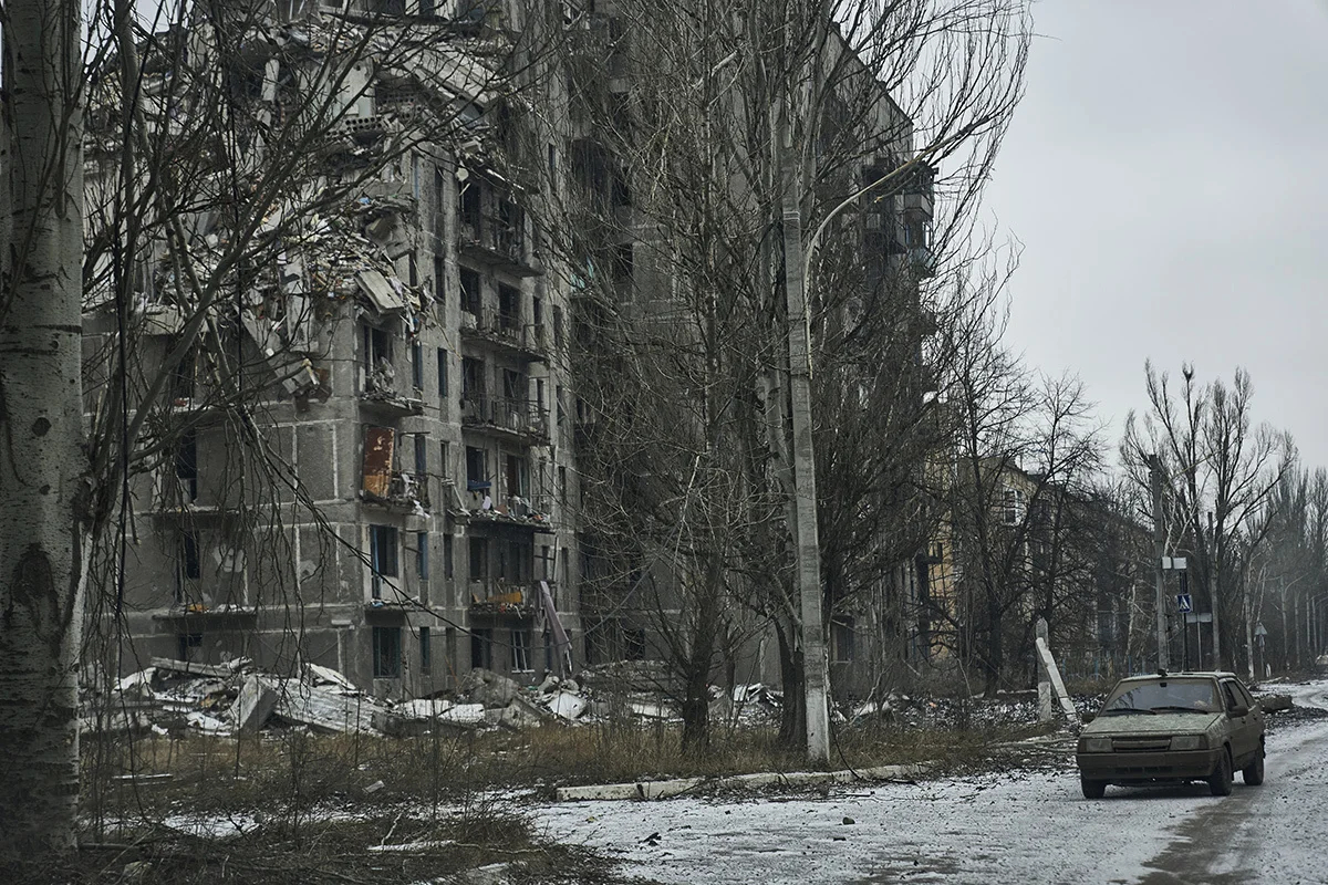 Руины разрушенного города, 7 декабря 2023 года. Фото: Константин Либеров / Libkos / Getty Images