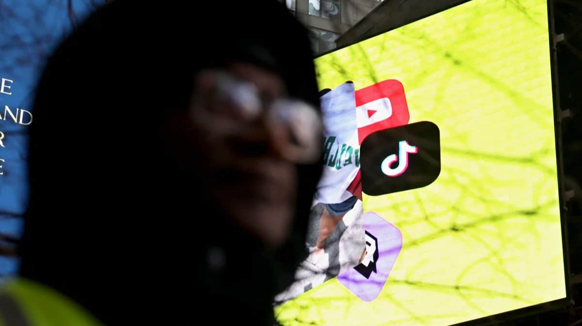 Логотип Tik Tok на рекламном щите на Таймс-сквер в Нью-Йорке, США, 17 января 2025 года. Фото: Leonardo Munoz / AFP / Scanpix / LETA