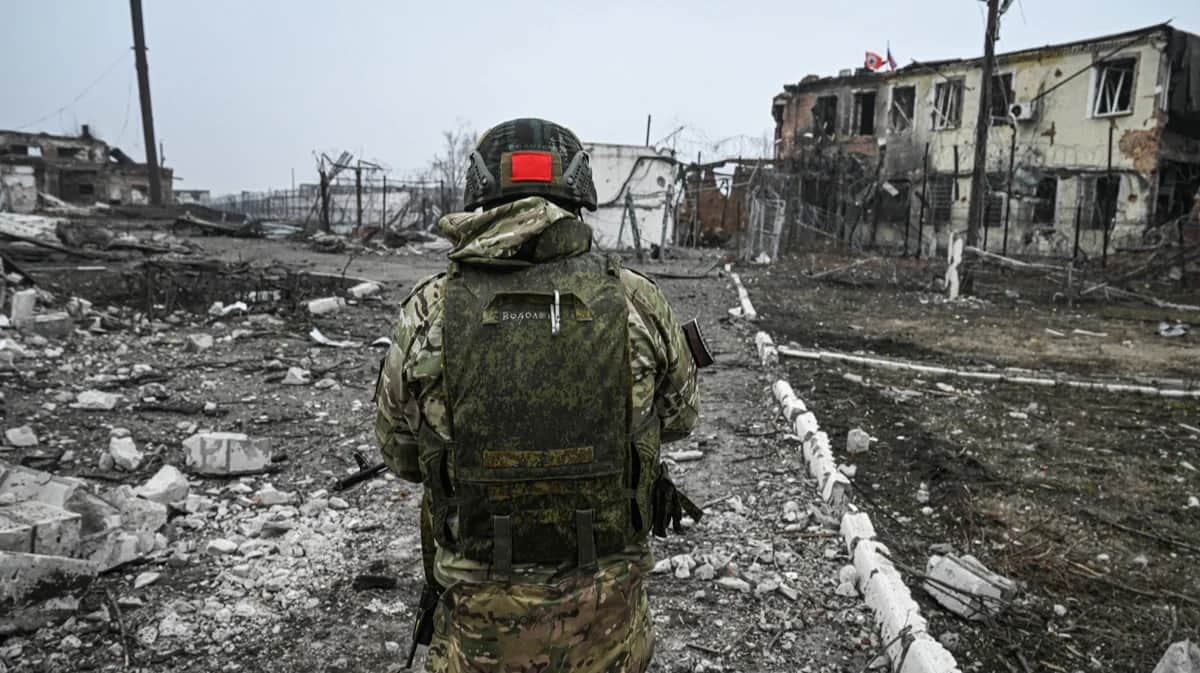 Российский военнослужащий в поселке Малая Локня, Курская область. Фото: Станислав Красильников / Спутник / Imago Images / Scanpix / LETA