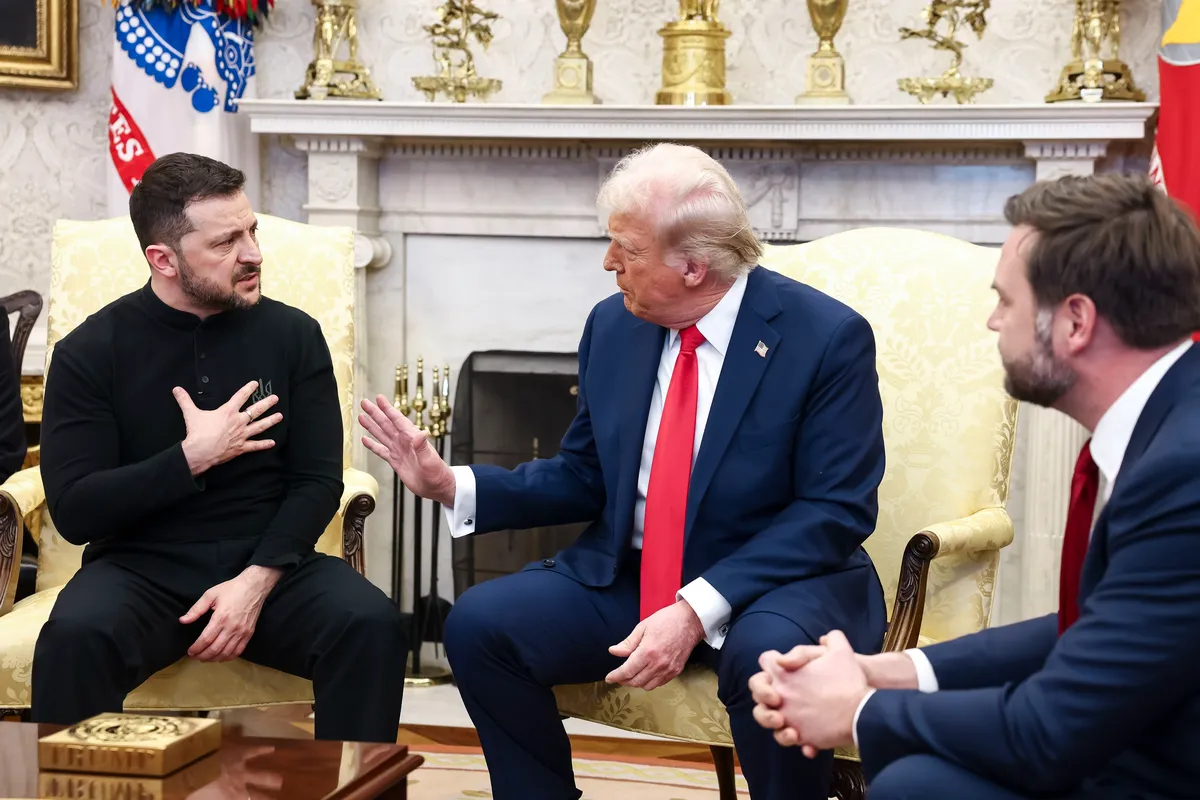 Zelensky talks with Trump and Vance in the Oval Office of the White House, 28 February 2025. Photo: EPA-EFE / JIM LO SCALZO / POOL