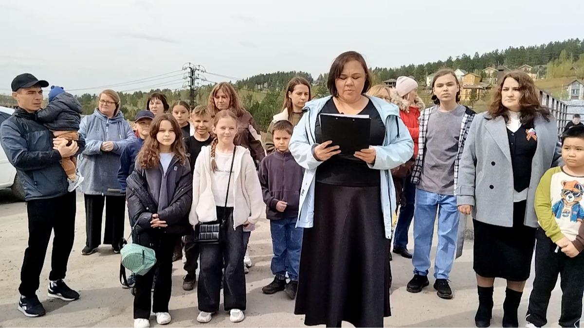 «Мы сдохнем скоро, а школы как не было, так и нет»