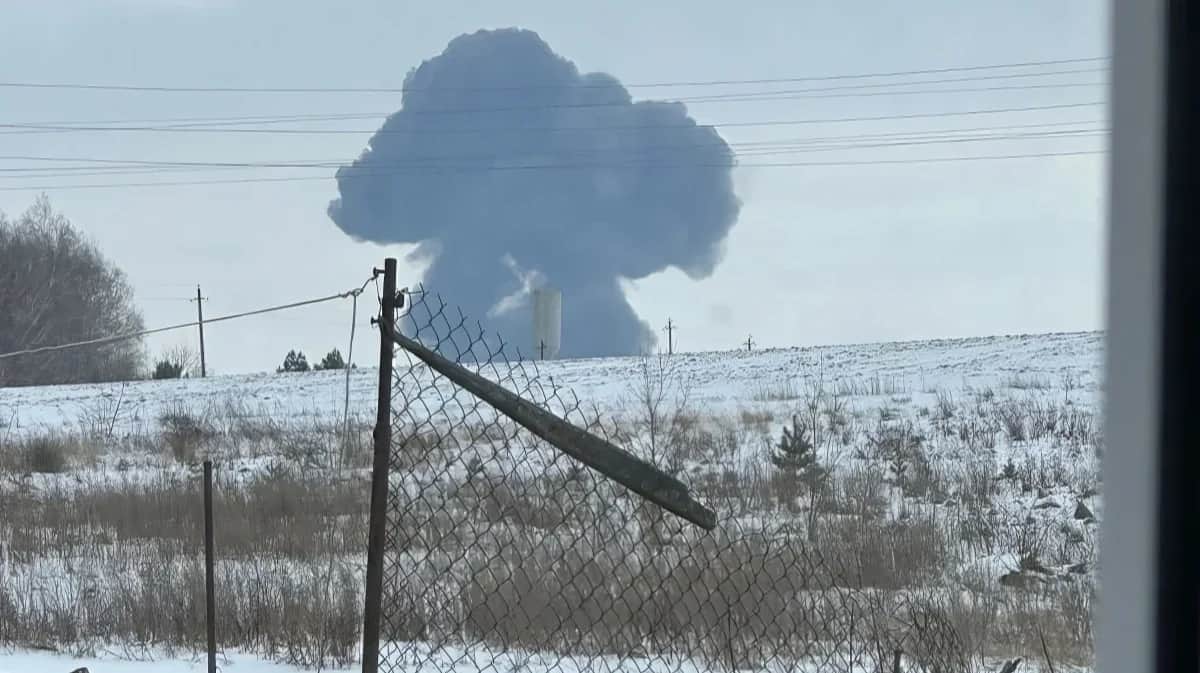 The Il-72 plane crash. Photo: 7x7 / Telegram