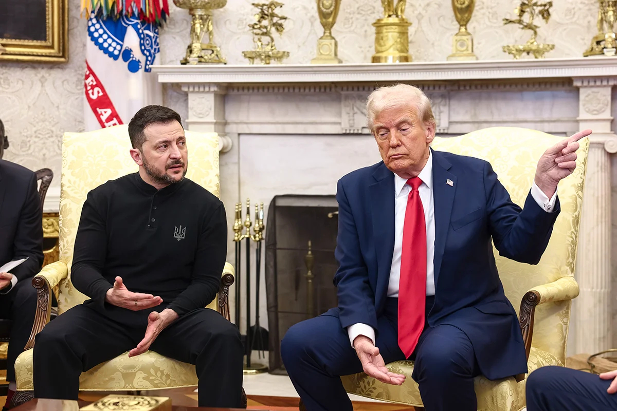 Президент США Дональд Трамп и президент Украины Владимир Зеленский в Овальном кабинете Белого дома в Вашингтоне, округ Колумбия, США, 28 февраля 2025 года. Фото: Jim Lo Scalzo / EPA-EFE