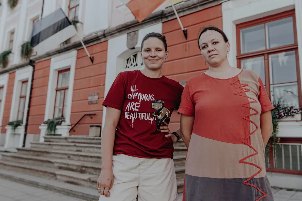 Polina Oskolskaya, a doctoral student at the University of Tartu's Institute of Estonian and General Linguistics, and Alexandra Milyakina, an employee of the Chair of Semiotics at the University of Tartu. Photo by Vladislava Snurnikova, exclusively for Novaya Gazeta. Europe