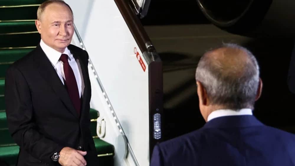 Russian President Putin arrives in Baku for state visit to Azerbaijan. Photo: EPA-EFE/MIKHAIL TERESHCHENKO/SPUTNIK/KREMLIN POOL