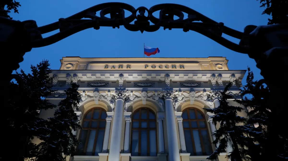 Russia’s Central Bank headquarters in Moscow, Russia. Photo: EPA-EFE / YURI KOCHETKOV