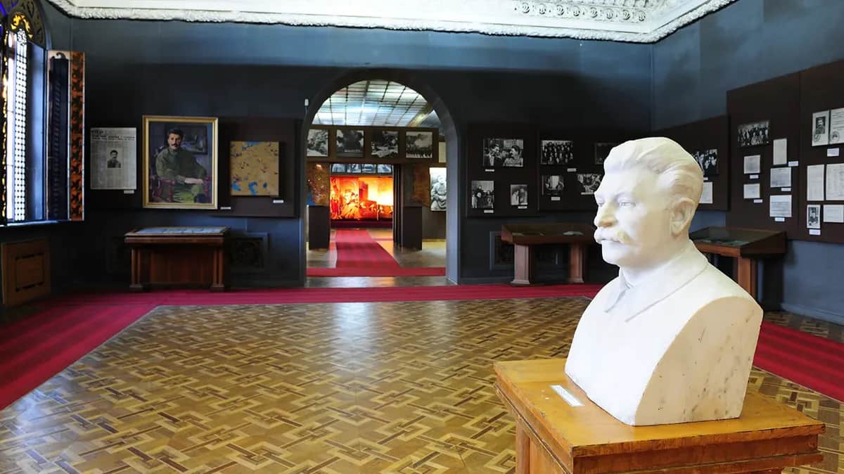 Бюст Иосифа Сталина в музее в Гори. Фото: stalinmuseumi.ge