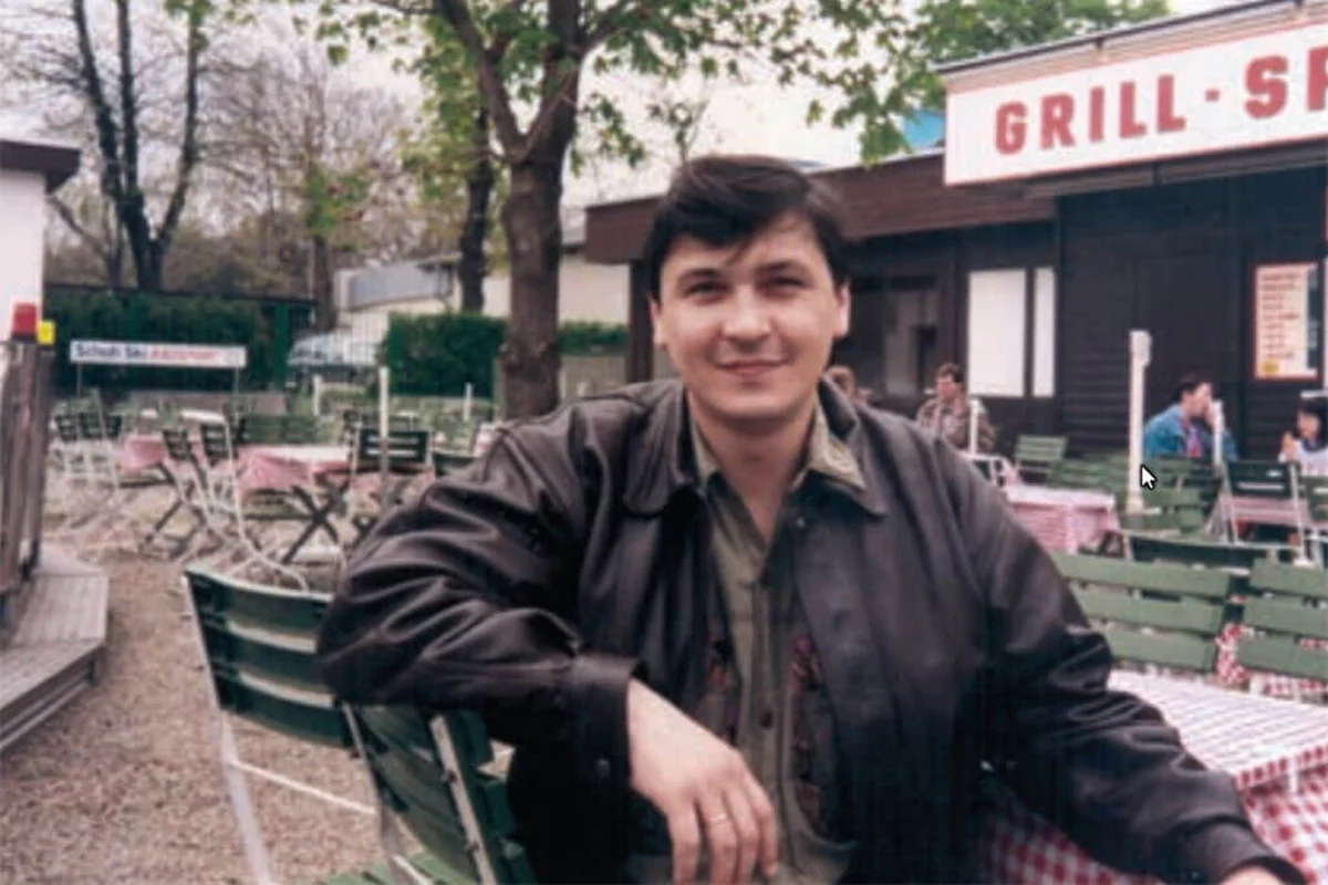 Батыр Бердыев. Фото: <a href="https://www.hronikatm.com/2020/08/berdyevs-poems-in-vienna/" target="_blank">Хроника Туркменистана</a>