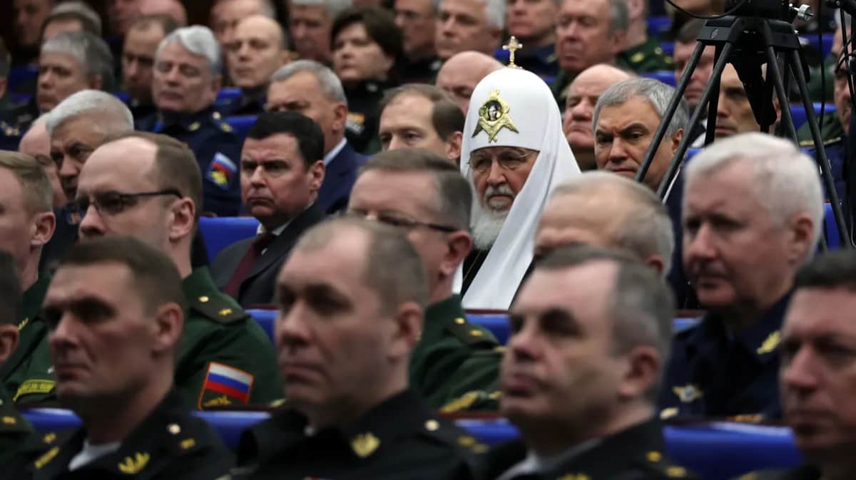 Патриарх Кирилл на заседании коллегии Министерства обороны РФ. Фото: EPA-EFE/MIKHAEL KLIMENTYEV