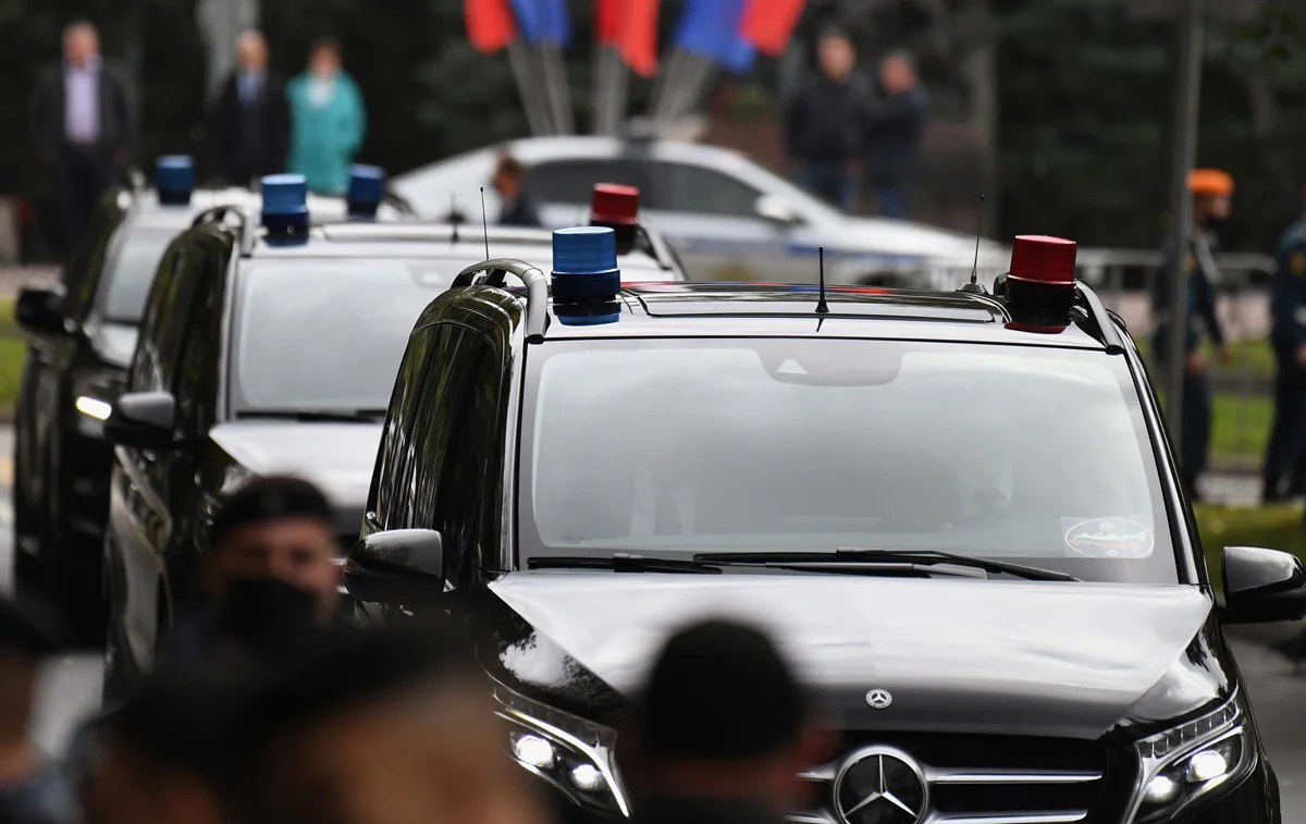 Автомобили со спецсигналами, Москва, 10 сентября 2021 года.<br>Фото: Александр Казаков / Коммерсантъ / Sipa USA / Vida Press