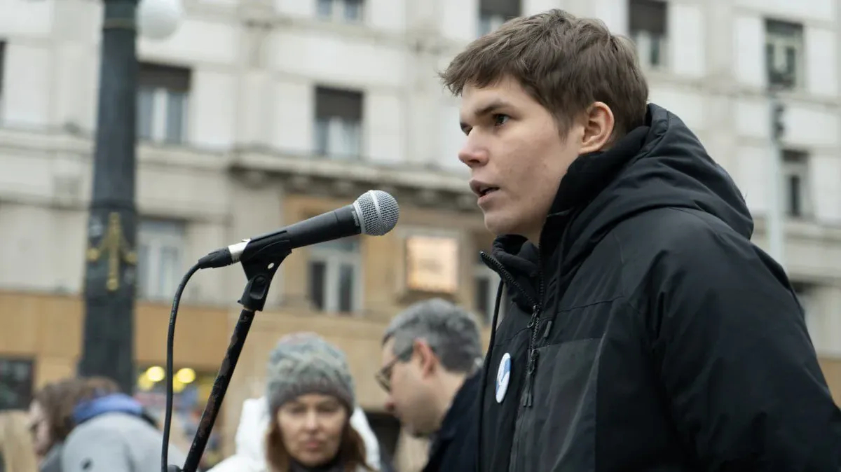 «Человек в маске Путина достал нож и сказал кричать, что «Ахмат — сила»