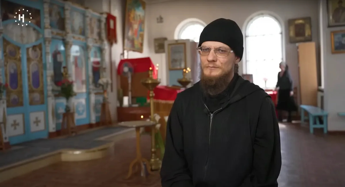 Иеромонах Иона, помощник владыки Виктора. Скриншот