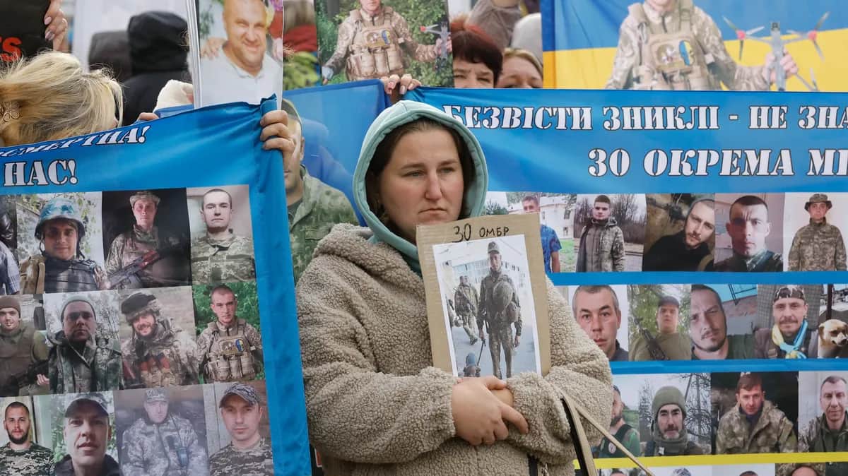 Demonstrators demand the return of missing loved ones, Kyiv, Ukraine, 16 October 2024. Photo: Sergey Dolzhenko / EPA-EFE