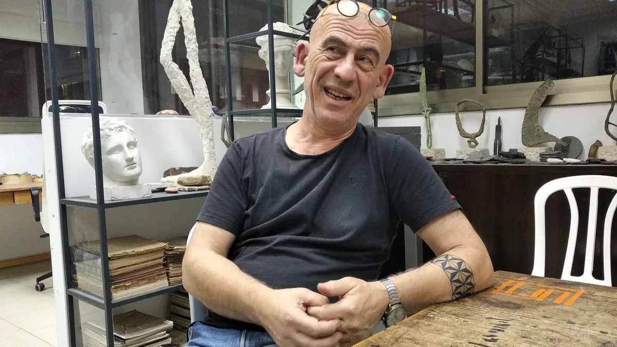 «Маме 85, и она не знает, что идет война»