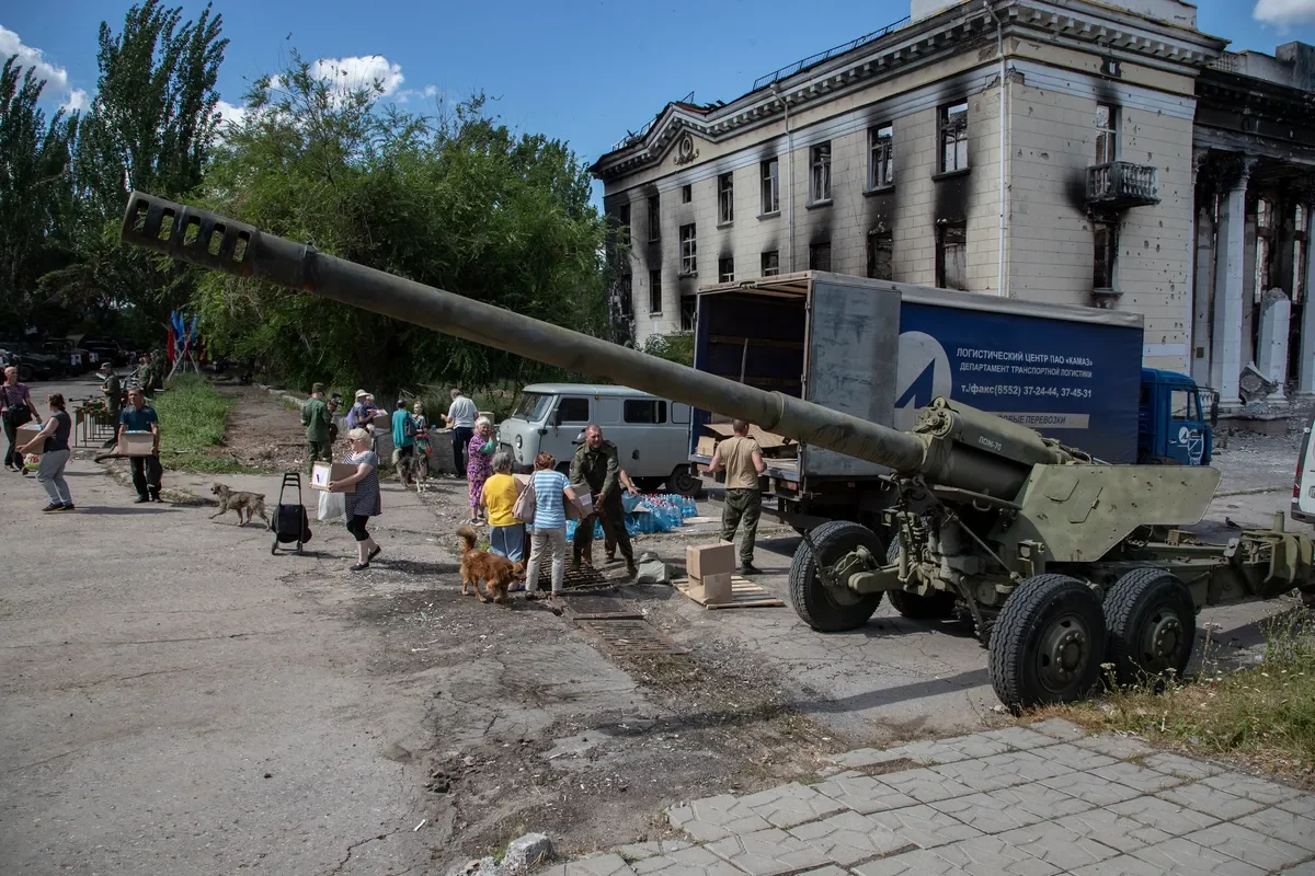 Lysychansk, the situation in the city following the capture by Russian soldiers, 12 July 2022. Photo: EPA-EFE/SERGEI ILNITSKY