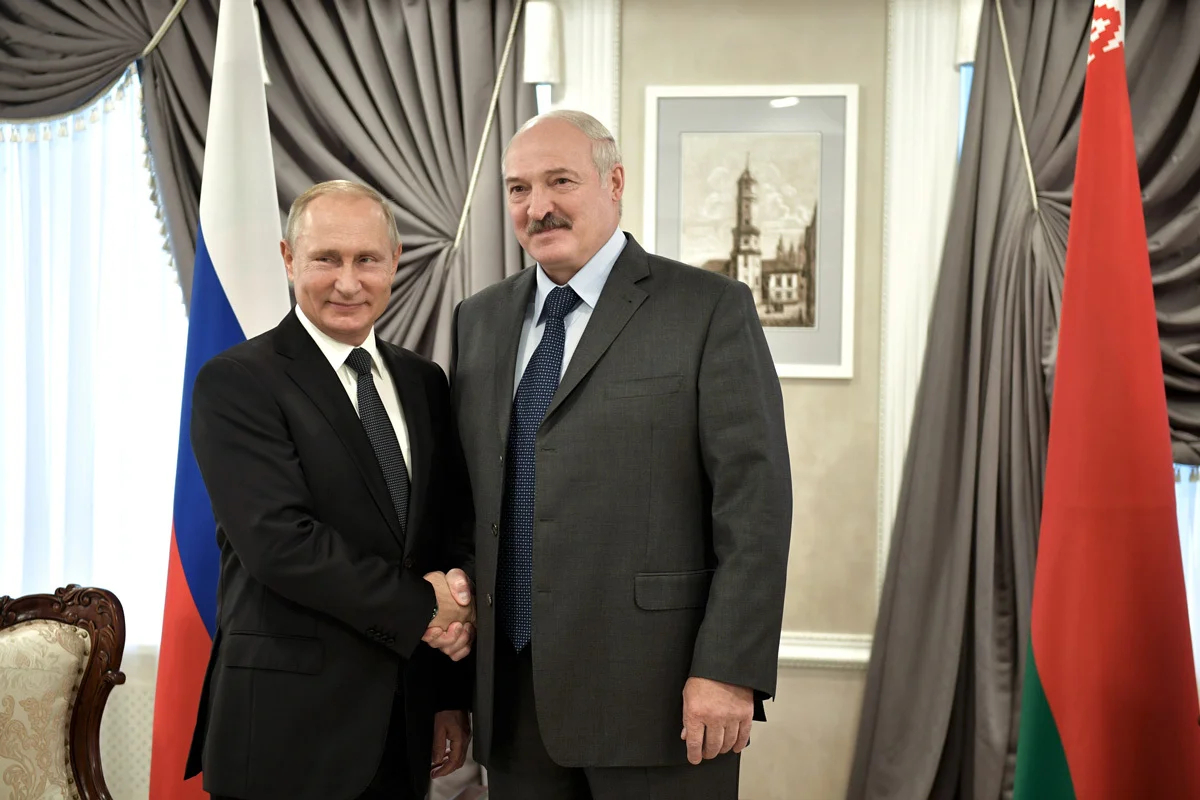 Владимир Путин c Александром Лукашенко во время их встречи в Могилеве, Беларусь, 12 октября 2018 года. Фото: Алексей Никольский / Спутник / Kremlin / EPA-EFE