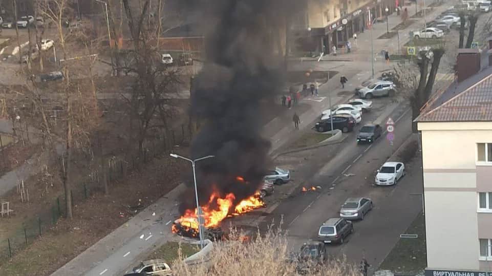 Последствия обстрела Белгорода. Фото: <a href="https://t.me/bazabazon/24155">Baza</a>