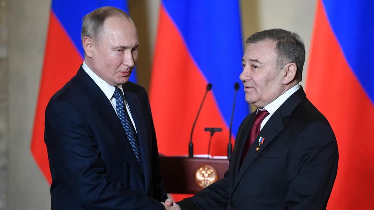 Владимир Путин и Аркадий Ротенберг. Фото: Александр Неменов / EPA