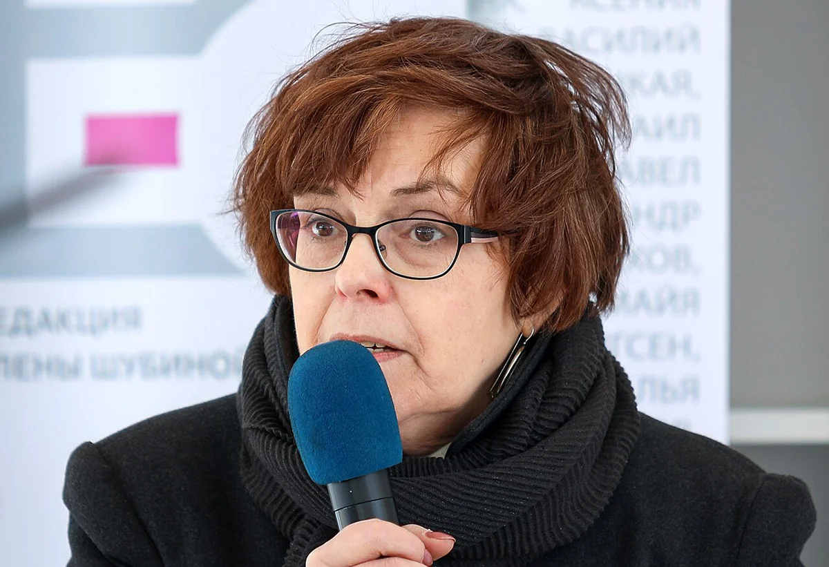 Елена Чижова на книжном фестивале «Красная площадь», 2017. Фото: Svklimkin / Wikimedia