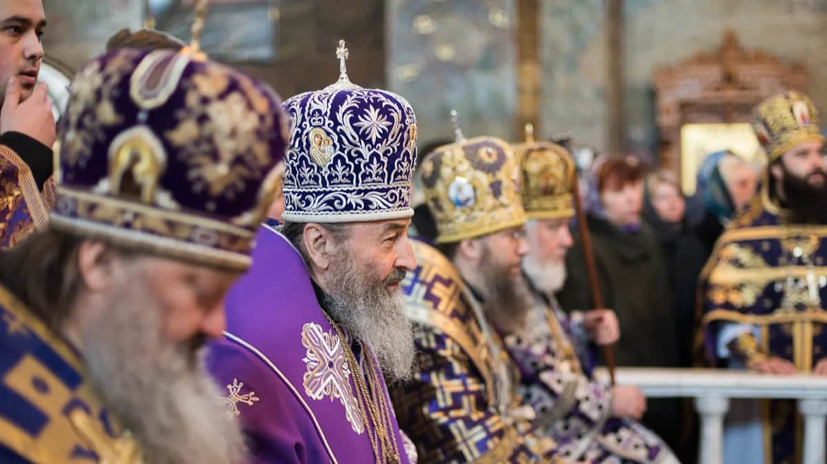 Божественная литургия в трапезном храме преподобных Антония и Феодосия Печерских Свято-Успенской Киево-Печерской лавры. Фото:&nbsp;<a href="https://www.flickr.com/people/138939898@N02">Столичный благовестник</a>&nbsp;/ Wikimedia