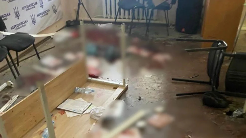 В Закарпатье депутат подорвал несколько гранат в здании сельсовета. Пострадали как минимум 26 человек