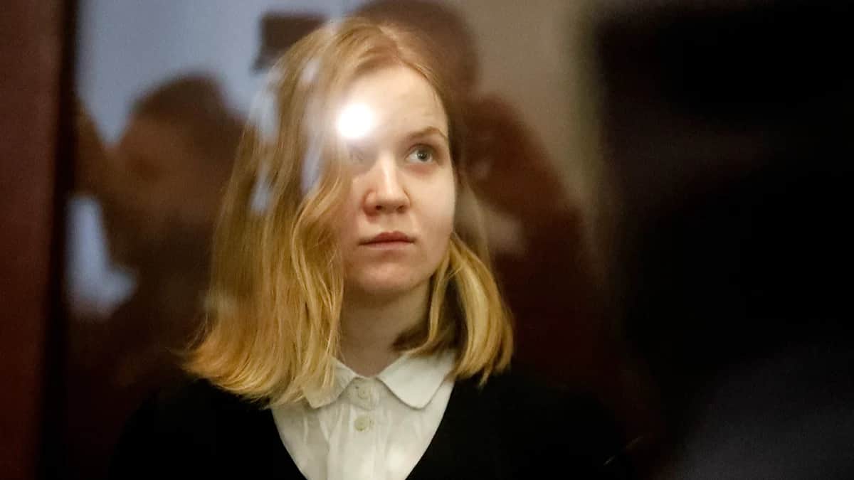 Дарья Трепова в зале суда. Фото: Анатолий Мальцев / EPA