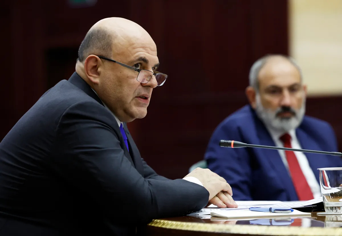 Russian Prime Minister Mikhail Mishustin (L) and Armenian Prime Minister Nikol Pashinyan at a Eurasian Intergovernmental Council meeting, in Tsaghkadzor, Armenia, 24 August 2023. Photo: EPA-EFE / DMITRY ASTAKHOV