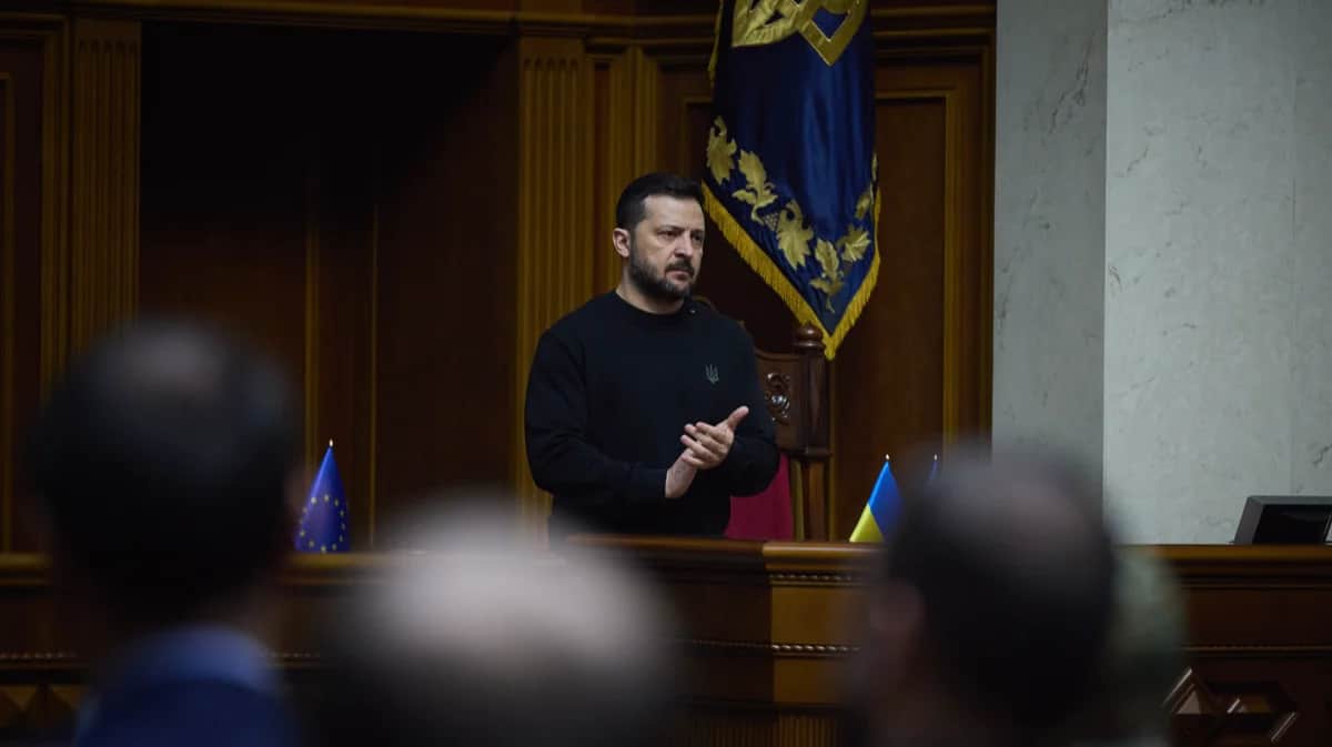Владимир Зеленский во время послания Президента Украины Верховной Раде, Киев, 19 ноября 2024 года. Фото:&nbsp;<a target="_blank" data-stringify-link="https://www.president.gov.ua/" data-sk="tooltip_parent" href="https://www.president.gov.ua/" rel="noopener noreferrer">Офис Президента Украины</a>