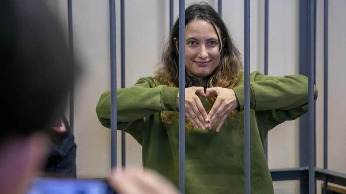Александра Скочиленко на заседании суда. Фото: Дмитрий Цыганов, специально для «Новой газеты Европа»