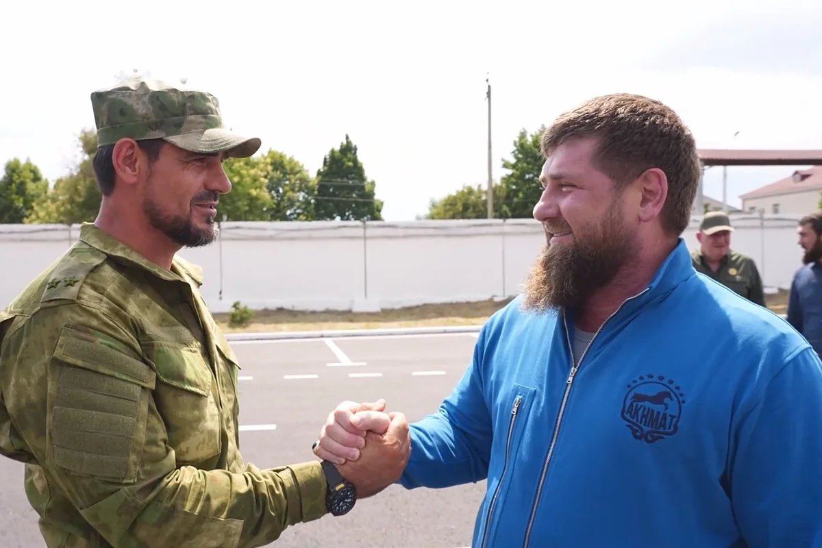 Асламбек Салиев и Рамзан Кадыров. Фото: <a data-sk="tooltip_parent" data-stringify-link="https://t.me/RKadyrov_95/4633" href="https://t.me/RKadyrov_95/4633" rel="noopener noreferrer" target="_blank">Telegram</a>