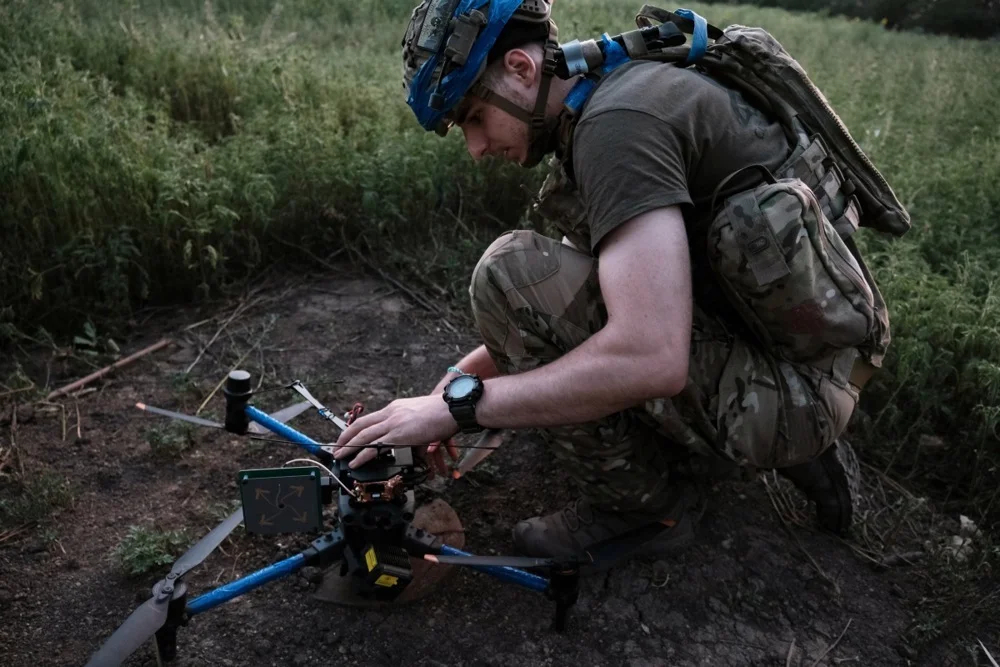 Украинская группа беспилотников FPV из 20-й бригады имени Любарта на Торецком фронте. Фото: MARIA SENOVILLA / EPA