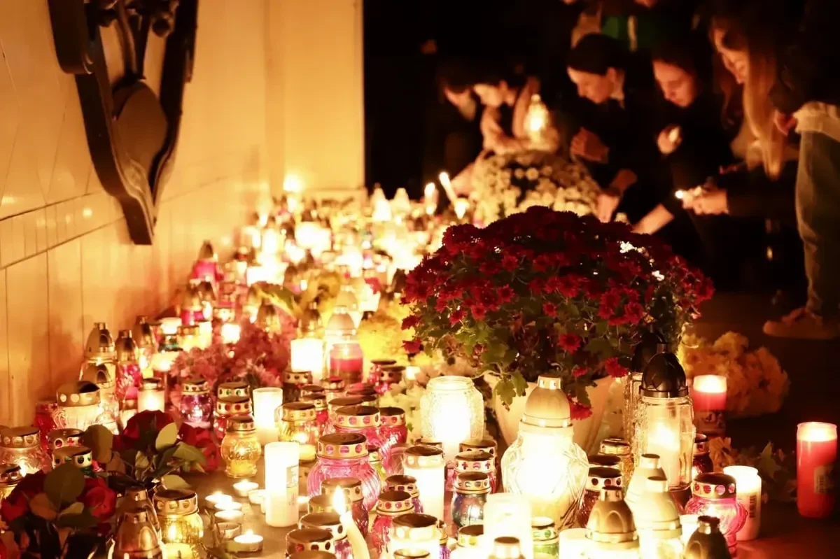 Paying tribute in Uzhgorod to the members of the 128th Brigade killed on Saturday. Photo: Politika Strany/Telegram