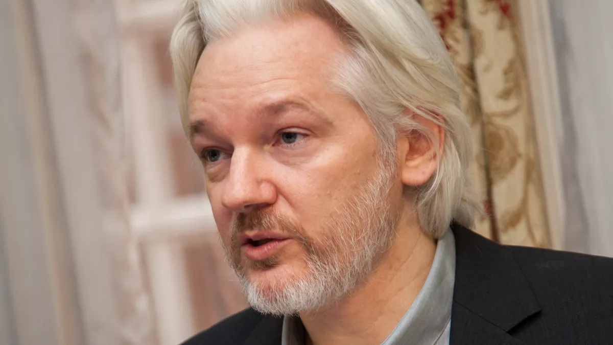 Власти Великобритании одобрили экстрадицию основателя WikiLeaks Джулиана Ассанжа в США