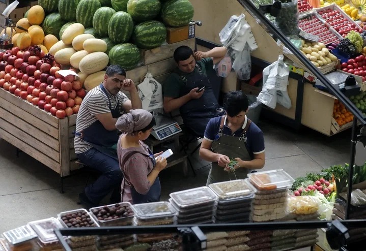 Imported fruit and vegetables on sale at Moscow's Danilovsky Market, 23 July 2018. Photo: EPA-EFE / MAXIM SHIPENKOV