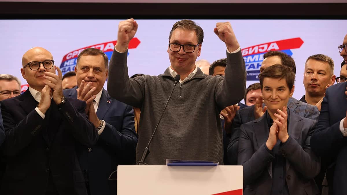 Президент Сербии Александр Вучич. 17 декабря 2023 года. Фото: Andrej Cukic / EPA-EFE
