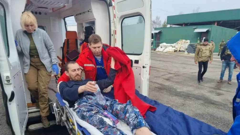 Russian prisoner during the handover. Photo: Ukraine’s Coordination Headquarters for the Treatment of POWs