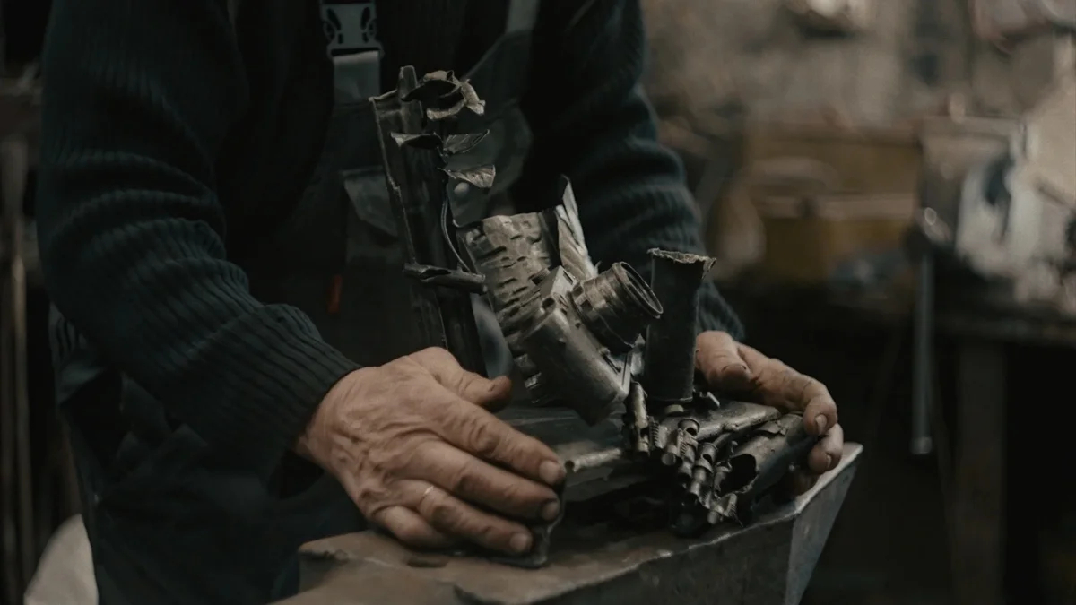 Кадр из фильма «Реверс». Фото: <a href="http://kino.mail.ru/" rel="noopener noreferrer" title="http://kino.mail.ru/">kino.mail.ru</a>
