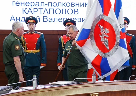 Andrey Kartapolov and Russian Defence Minister Sergey Shoigu. Photo: website of the Russian Defence Ministry